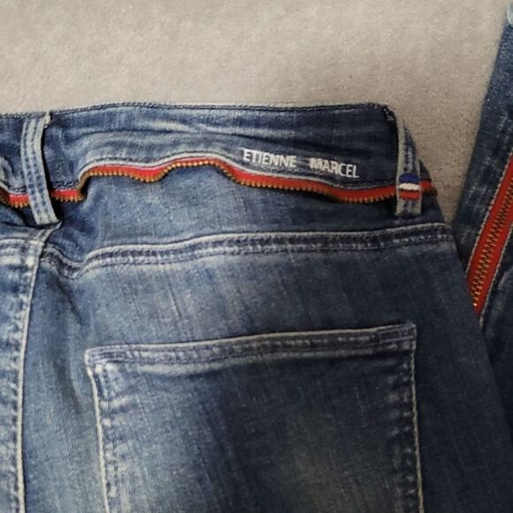 Etienne Marcel Fray Skinny in Medium Wash  Low Rise Jeans - Picture 6 of 8